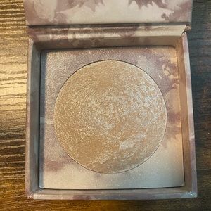 Urban Decay Illuminated Powder